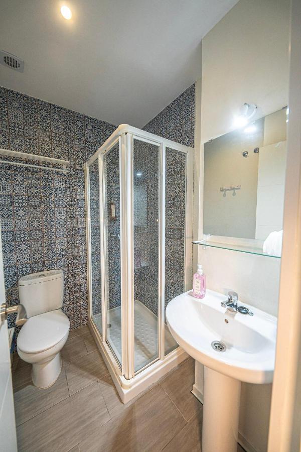 L'Boutique Tarifa Rooms Bagian luar foto